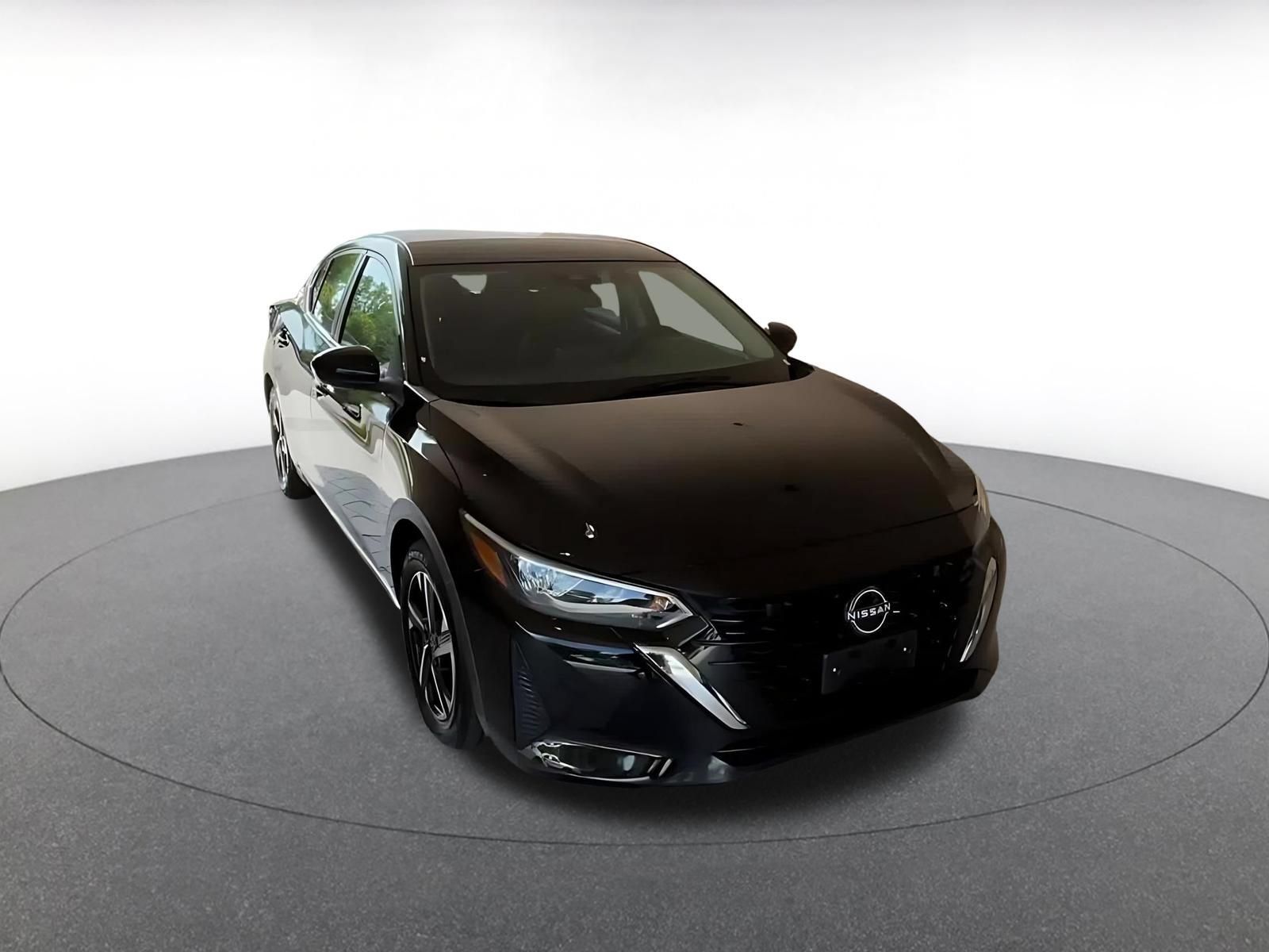 Used 2025 Nissan Sentra SV FWD image 3