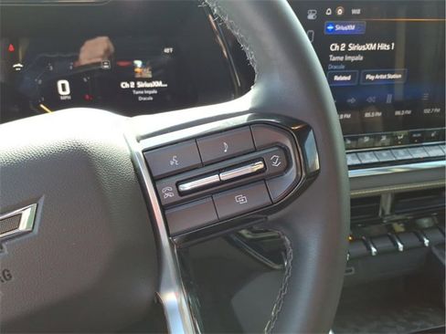 Used 2024 Chevrolet Colorado ZR2 w/ Technology Package image 15