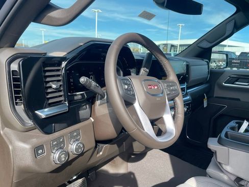 New 2026 GMC Sierra 1500 SLE w/ X31 Off-Road Package AWD/4WD image 10