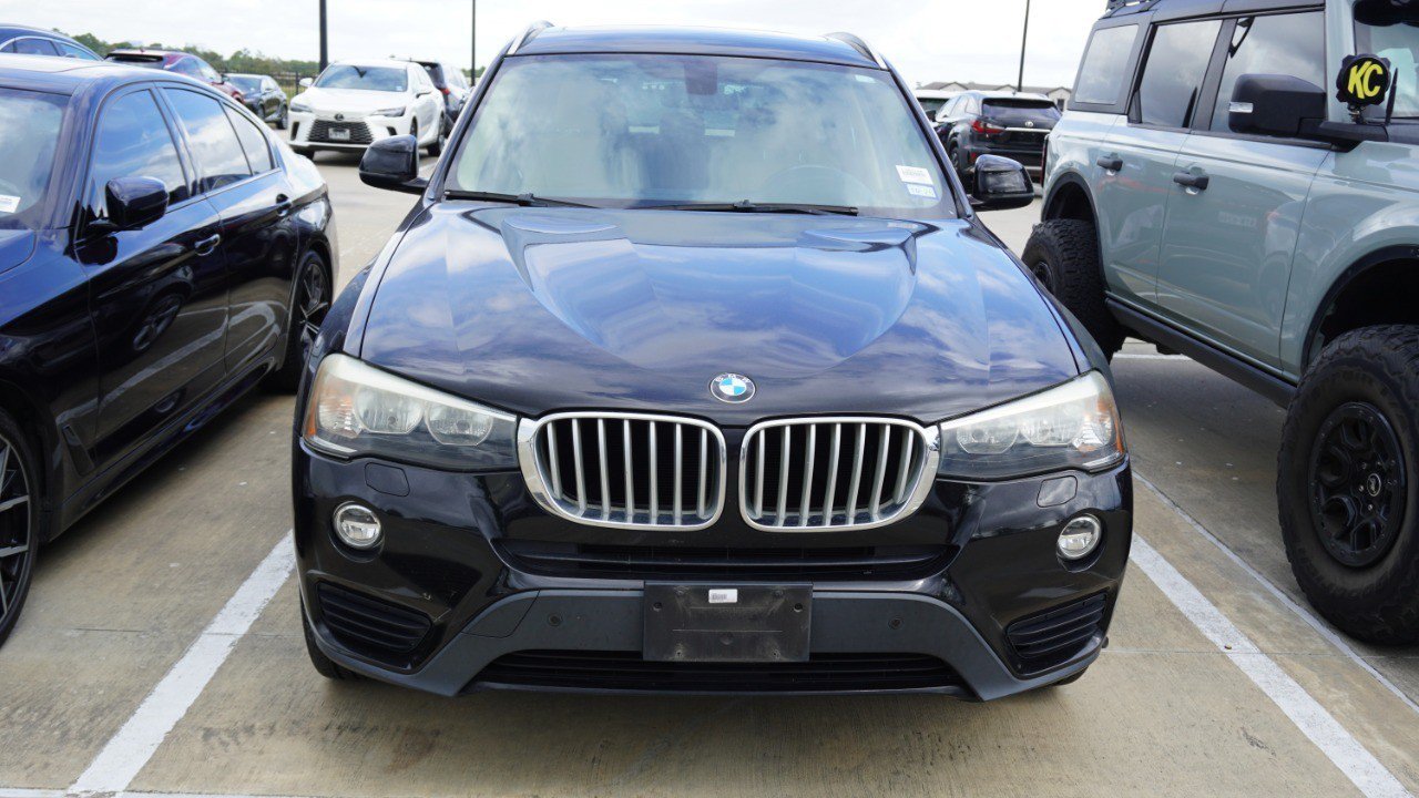 Used 2017 BMW X3 sDrive28i RWD image 2