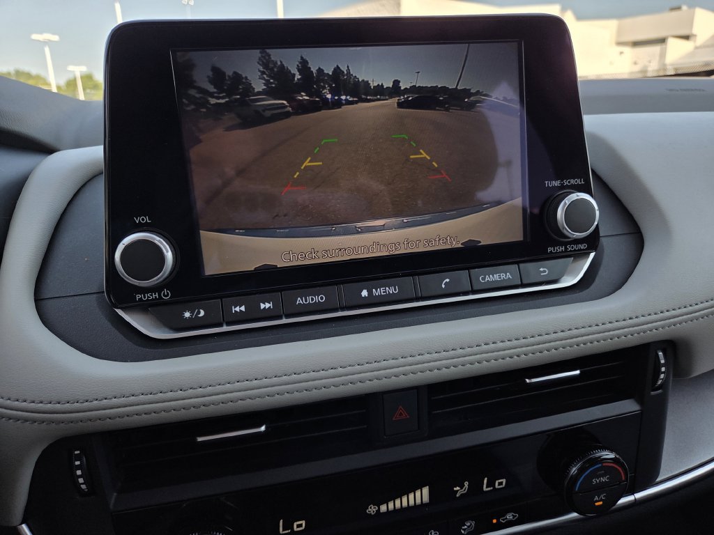 Used 2023 Nissan Rogue SV AWD/4WD image 13