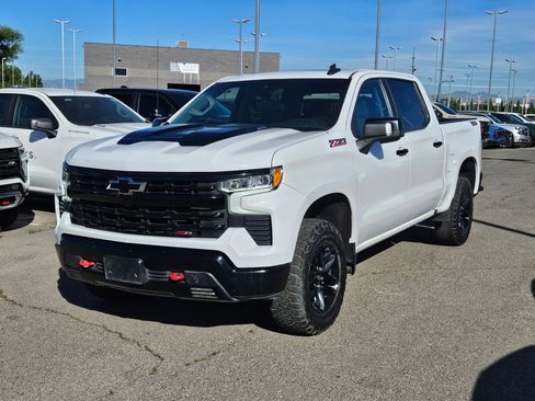 Used 2023 Chevrolet Silverado 1500 LT Trail Boss w/ LT Trail Boss Premium Package AWD/4WD image 8
