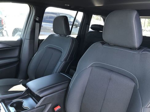 New 2026 Jeep Grand Cherokee Laredo image 22