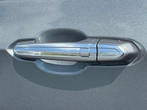 Certified 2023 Cadillac XT6 Premium Luxury FWD image 13