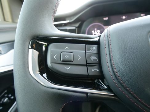 Used 2024 Jeep Wagoneer Launch Edition image 22