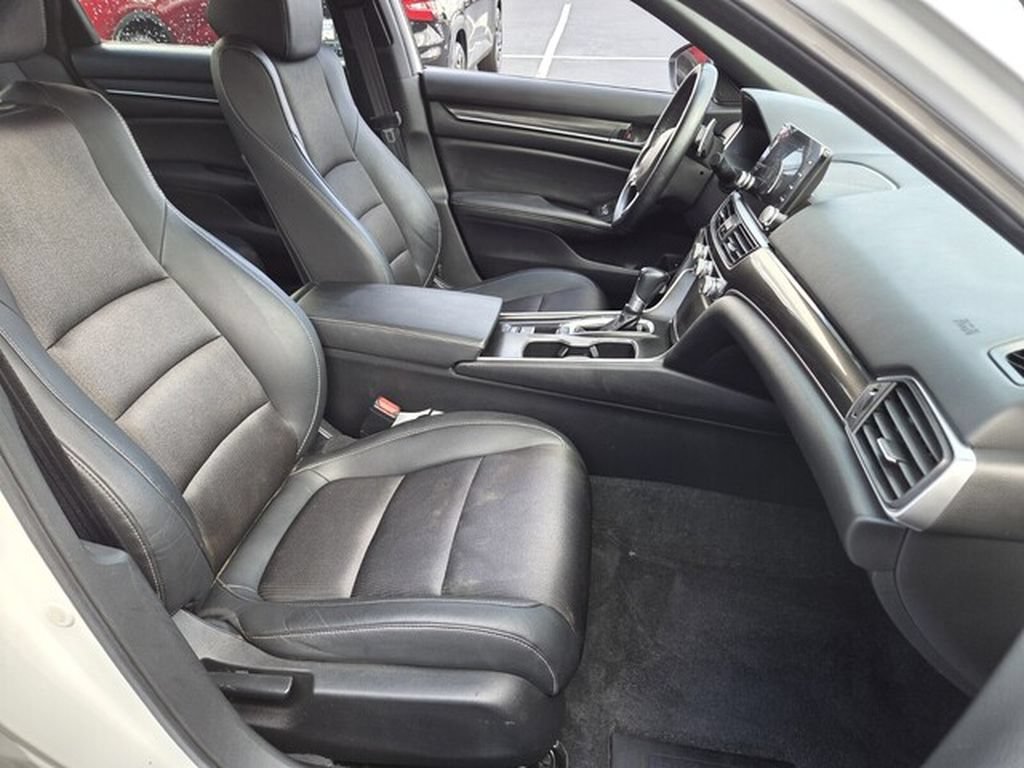 Used 2019 Honda Accord Sport image 16