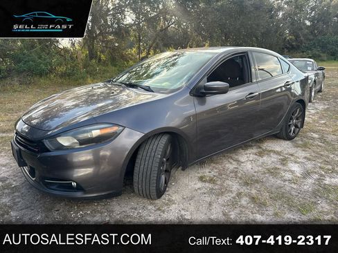 Used 2015 Dodge Dart SXT image 1
