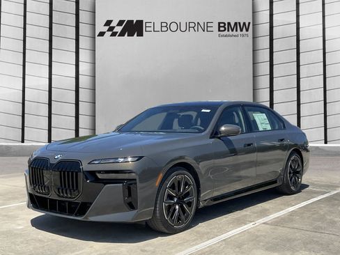 New 2026 BMW 760i xDrive w/ Executive Package image 3