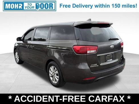 Used 2018 Kia Sedona LX FWD image 3
