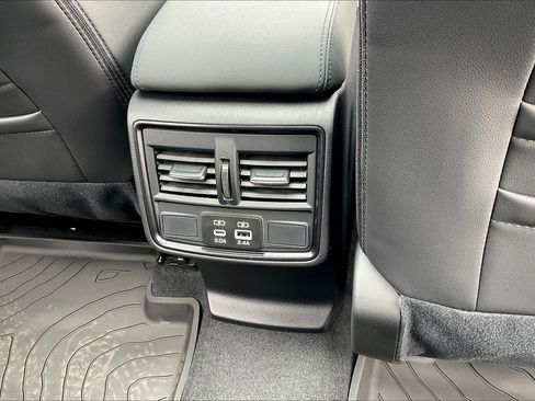 New 2025 Subaru Forester Limited image 26