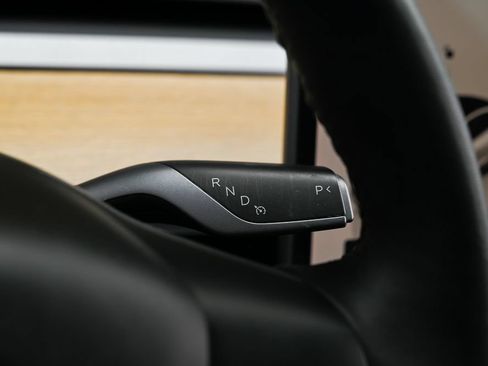 Used 2023 Tesla Model 3 Standard Range RWD image 19