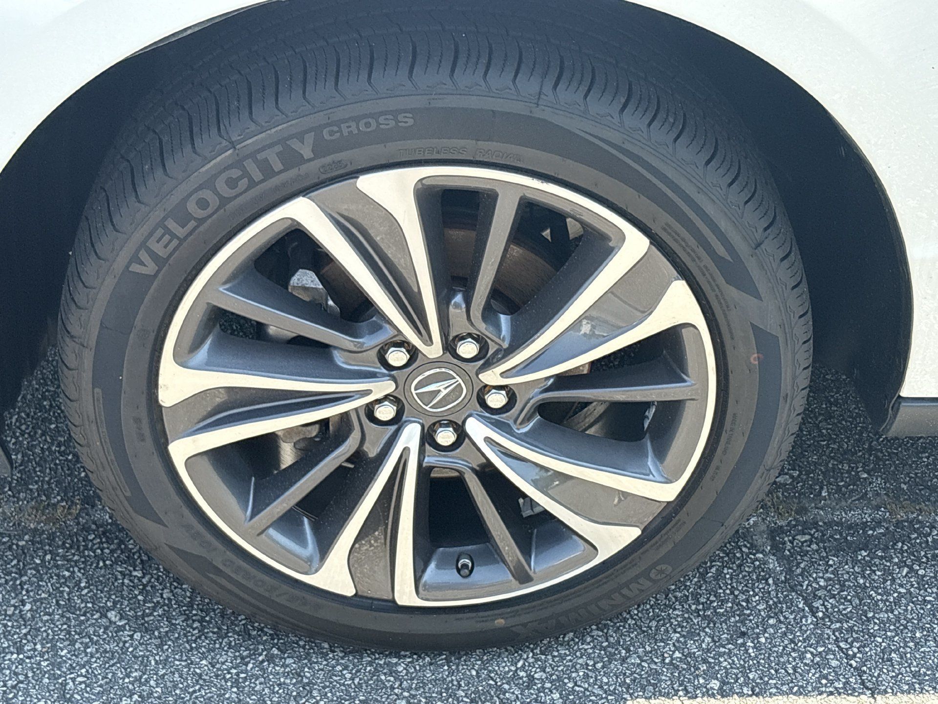 Used 2020 Acura MDX w/ Technology Package FWD image 29