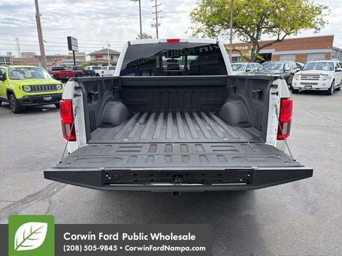 Used 2018 Ford F150 Platinum w/ Technology Package AWD/4WD image 30