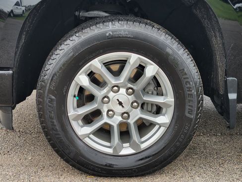 Certified 2024 Chevrolet Silverado 1500 RST AWD/4WD image 10