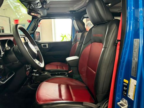 Used 2023 Jeep Wrangler Unlimited Rubicon 4xe image 14