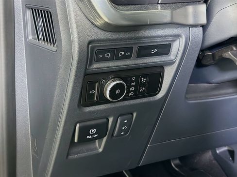 Used 2023 Ford F150 Lariat AWD/4WD image 13
