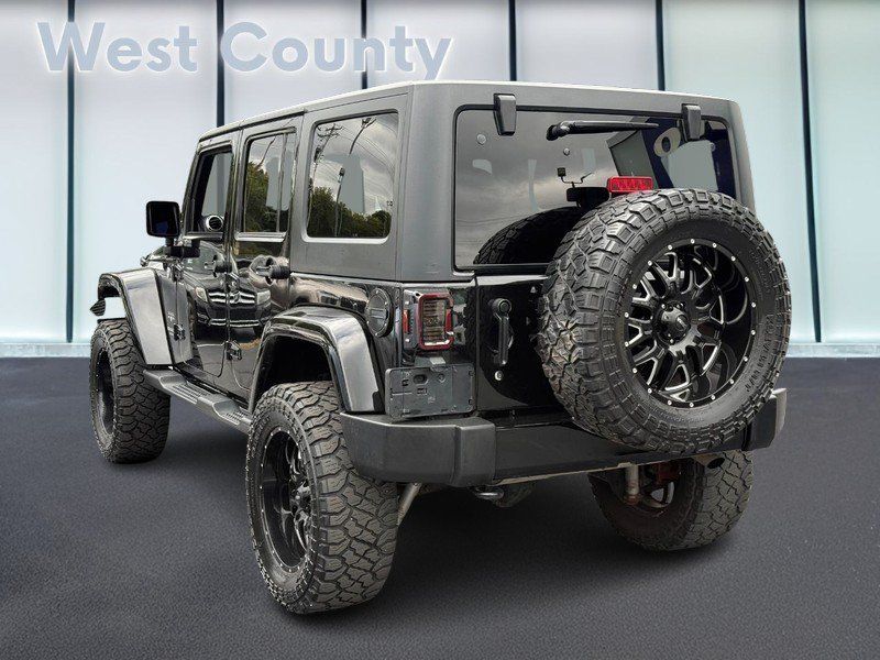 Used 2016 Jeep Wrangler Unlimited Sahara w/ Dual Top Group AWD/4WD image 7