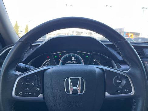 Used 2017 Honda Civic Touring image 15