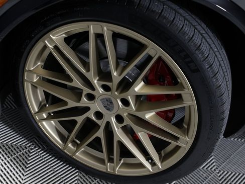 Used 2025 Porsche Macan Turbo Electric image 52