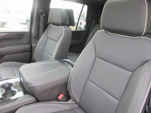New 2026 GMC Yukon Elevation w/ Elevation Premium Package image 12