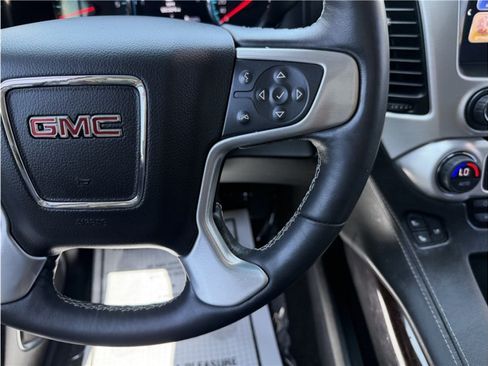 Used 2017 GMC Yukon SLT RWD image 42