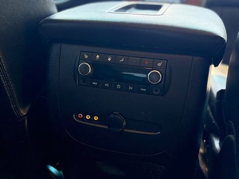 Used 2014 Chevrolet Tahoe LT AWD/4WD image 22