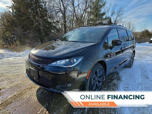 Used 2020 Chrysler Pacifica Limited w/ Quick Oder Package 2EV RED-S image 1