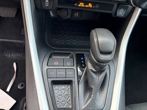 Used 2025 Toyota RAV4 LE FWD image 18