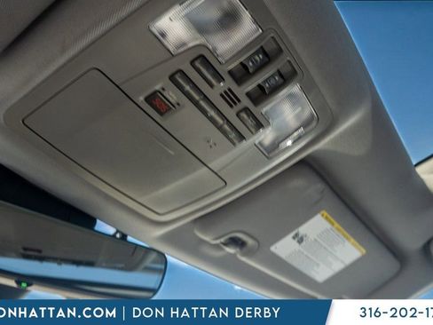 Used 2019 Toyota Highlander Limited Platinum image 14