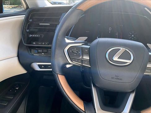 Used 2025 Lexus RX 350 Premium Plus FWD image 25