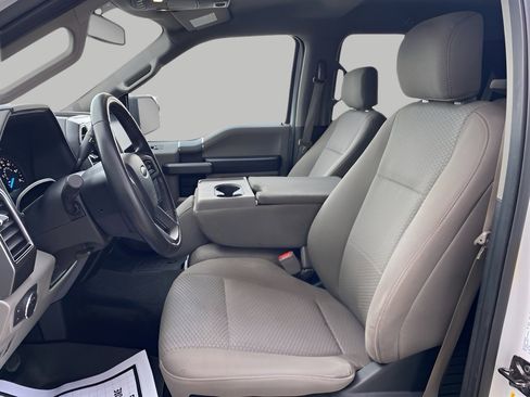 Used 2018 Ford F150 XLT w/ Equipment Group 302A Luxury image 9