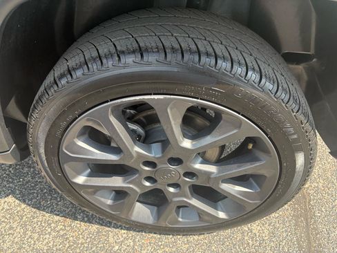 Used 2021 Jeep Compass Latitude AWD/4WD image 50
