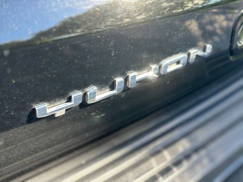 Used 2023 GMC Yukon XL Denali Ultimate AWD/4WD image 16