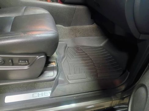 Used 2012 Chevrolet Tahoe LTZ RWD image 42
