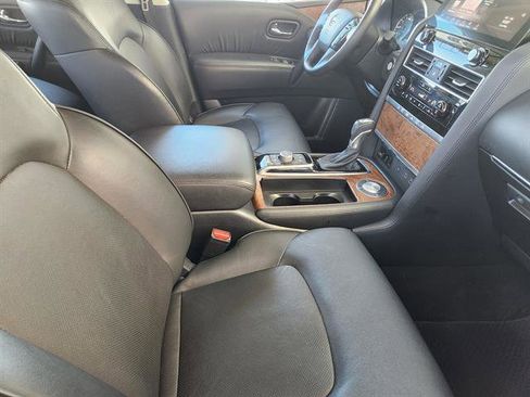 Used 2024 Nissan Armada SL w/ Captain's Chairs Package image 11