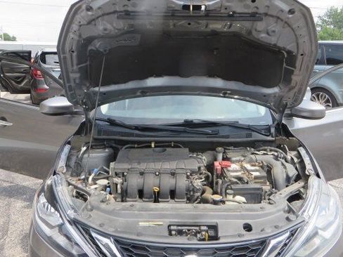 Used 2018 Nissan Sentra S FWD image 9