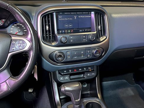 Used 2021 Chevrolet Colorado Z71 AWD/4WD image 11