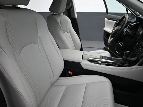 Used 2022 Lexus RX 350 FWD w/ Premium Package image 19