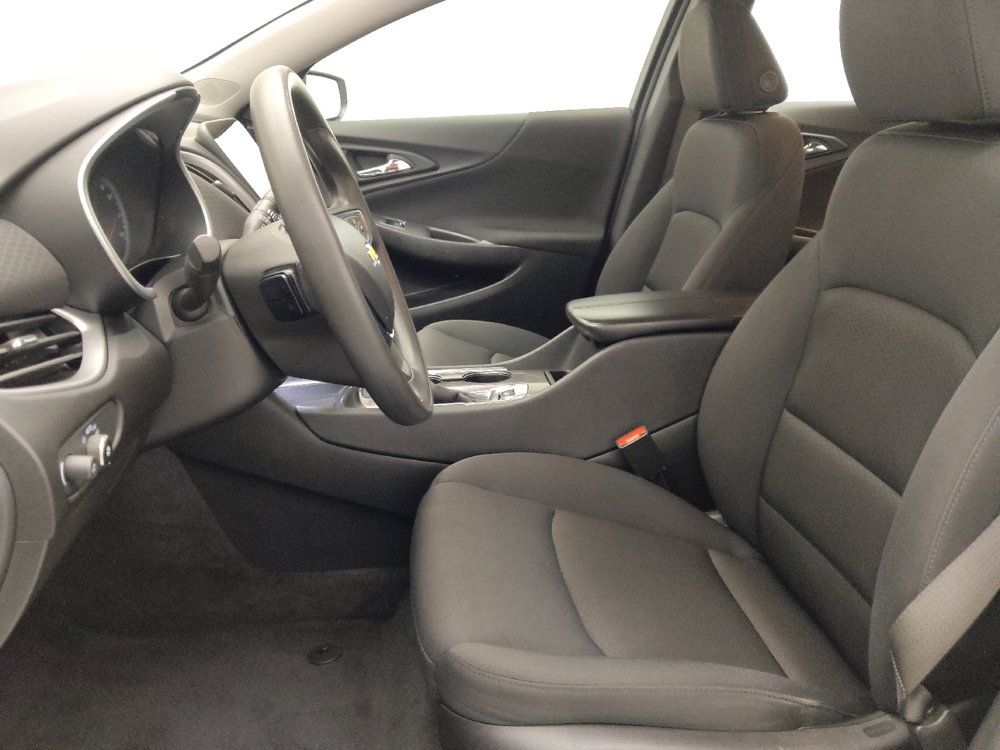 Used 2025 Chevrolet Malibu LT FWD image 17