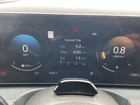 Used 2025 Hyundai Santa Cruz Limited image 13