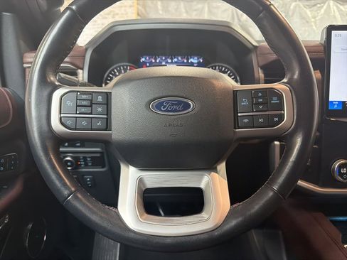 Used 2024 Ford Expedition Limited AWD/4WD image 17