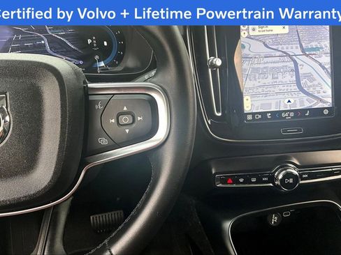 Certified 2025 Volvo XC40 B5 Core image 26