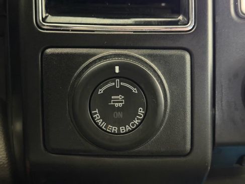 Used 2018 Ford Expedition Limited w/ Equipment Group 301A RWD image 37