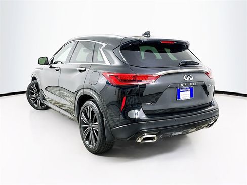 Used 2021 INFINITI QX50 Luxe w/ Appearance Package image 6