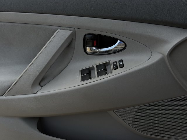 Used 2011 Toyota Camry LE w/ LE Extra-Value Pkg FWD image 21