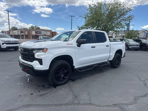 Used 2025 Chevrolet Silverado 1500 LT Trail Boss w/ Protection Package AWD/4WD image 3