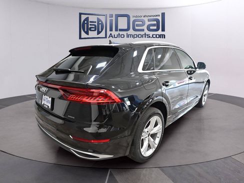 Used 2023 Audi Q8 Prestige AWD/4WD image 5