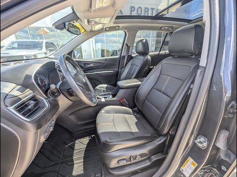 Used 2022 Chevrolet Equinox Premier AWD/4WD image 18
