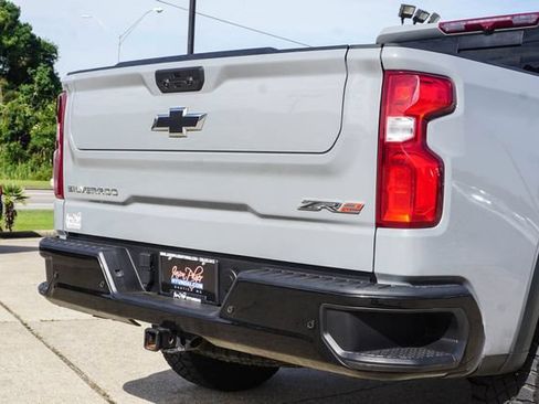 Used 2024 Chevrolet Silverado 1500 ZR2 AWD/4WD image 5