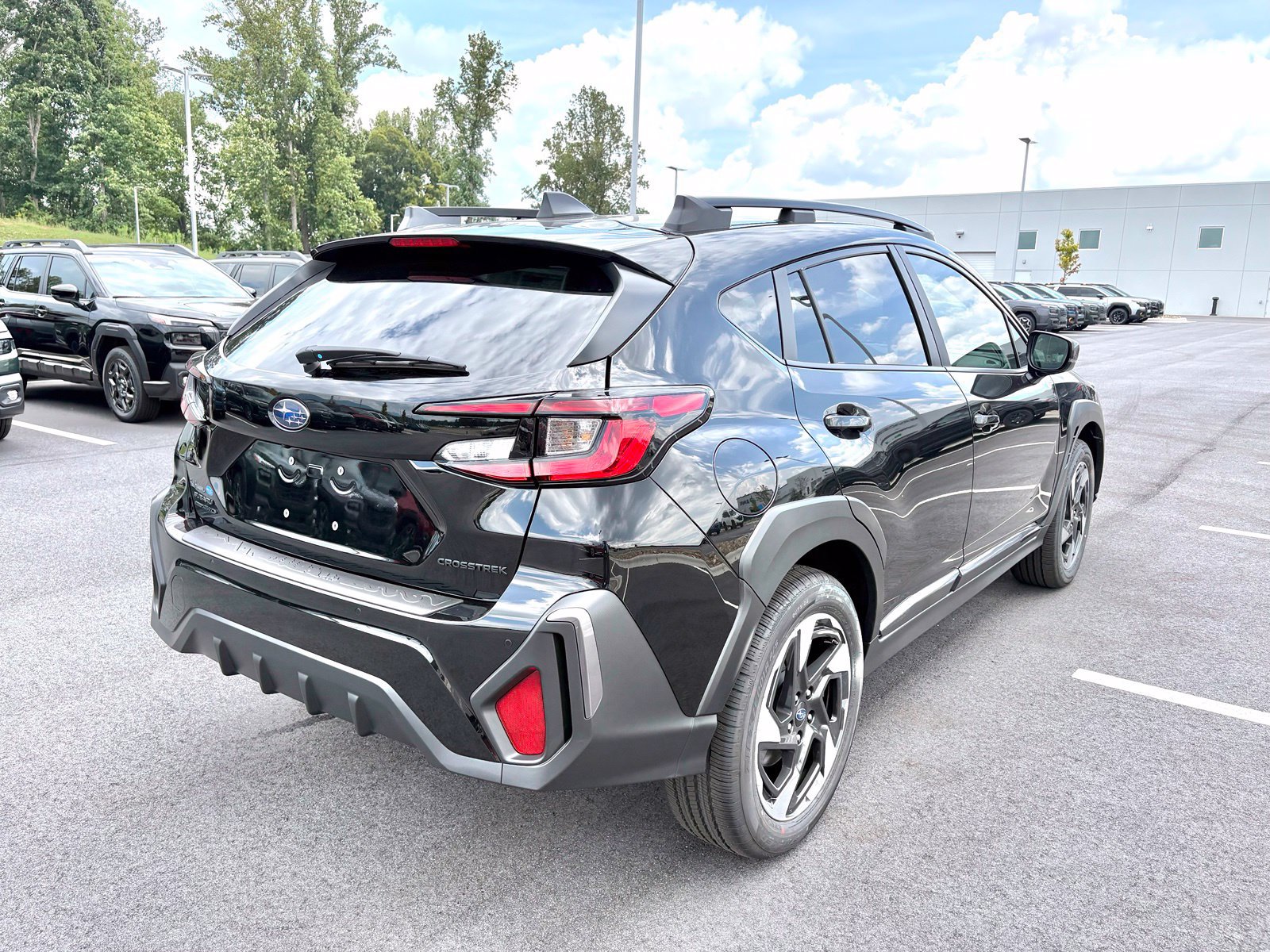 New 2026 Subaru Crosstrek 2.5i Limited w/ Popular Package #3A AWD/4WD image 7